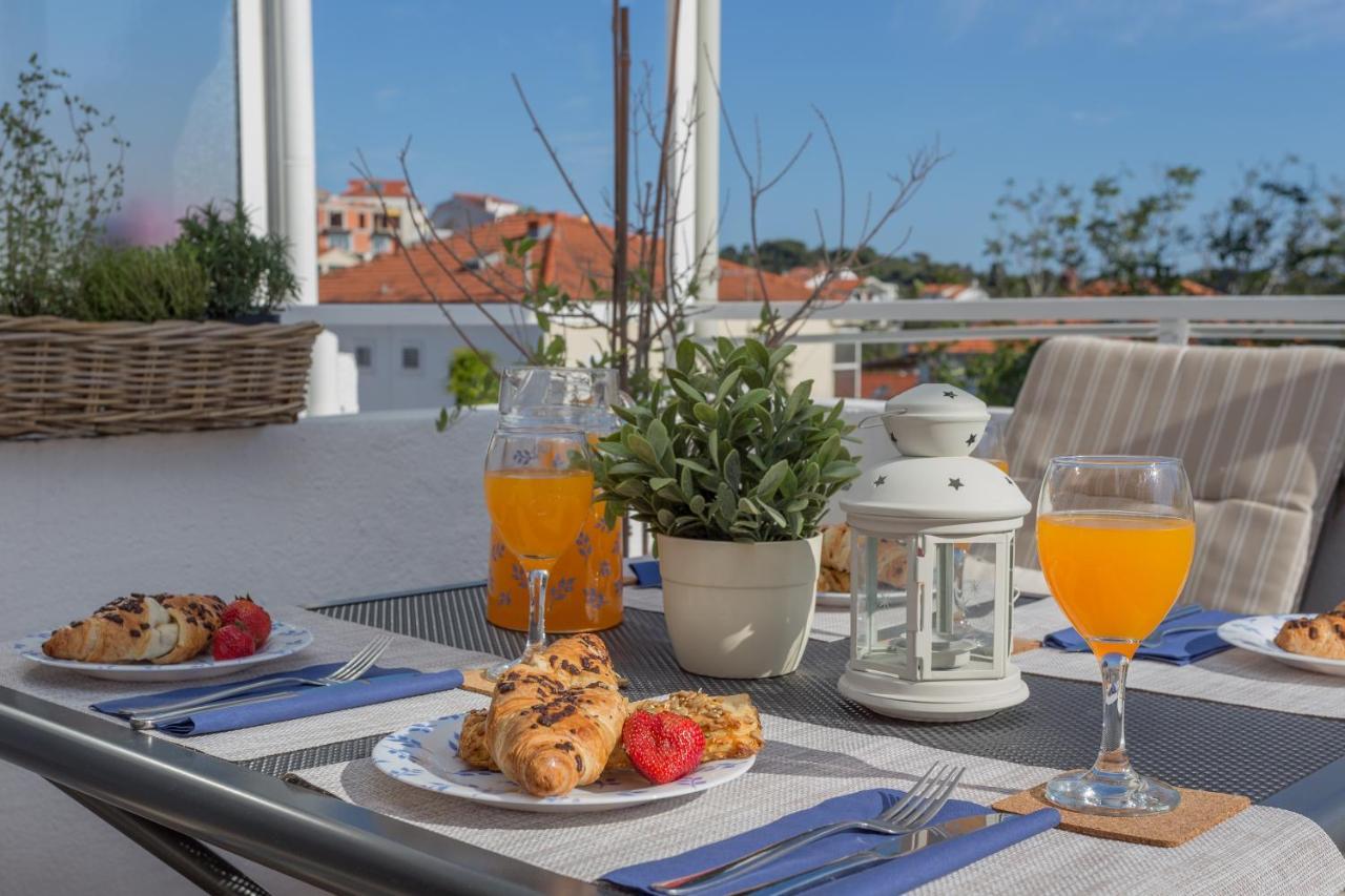 So Hvar So Good! Spacious With Terrace フヴァル エクステリア 写真