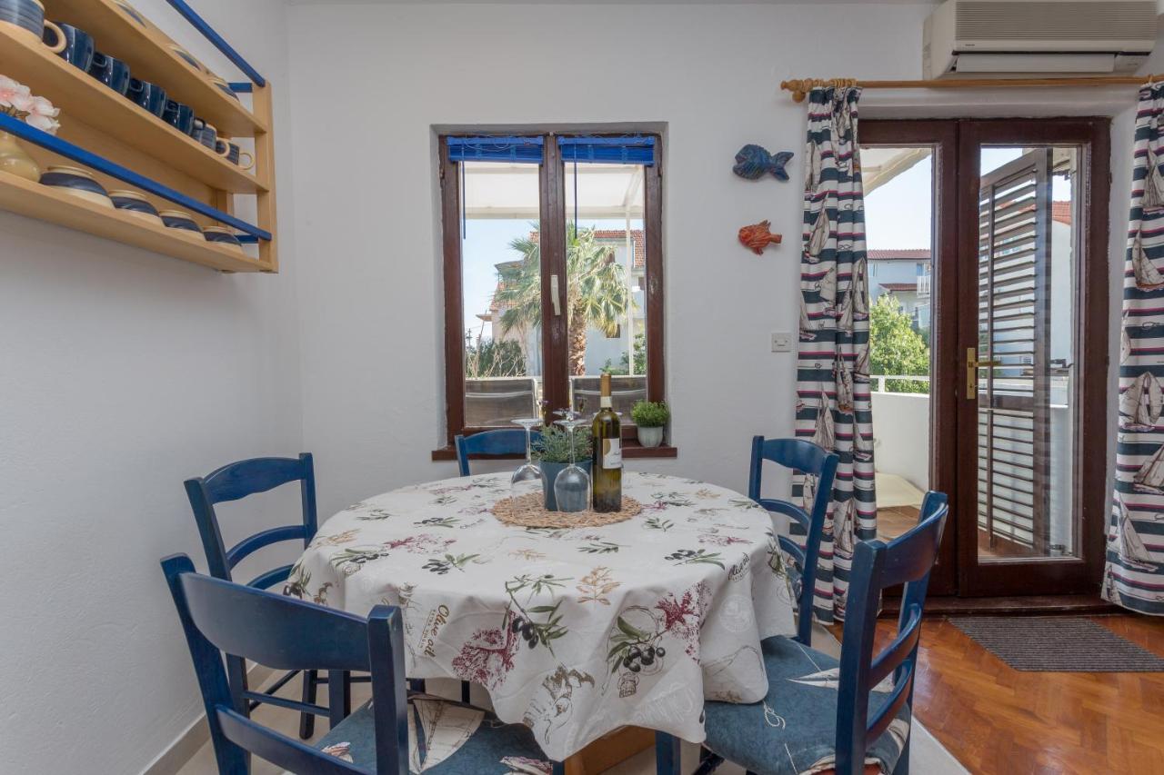 So Hvar So Good! Spacious With Terrace フヴァル エクステリア 写真