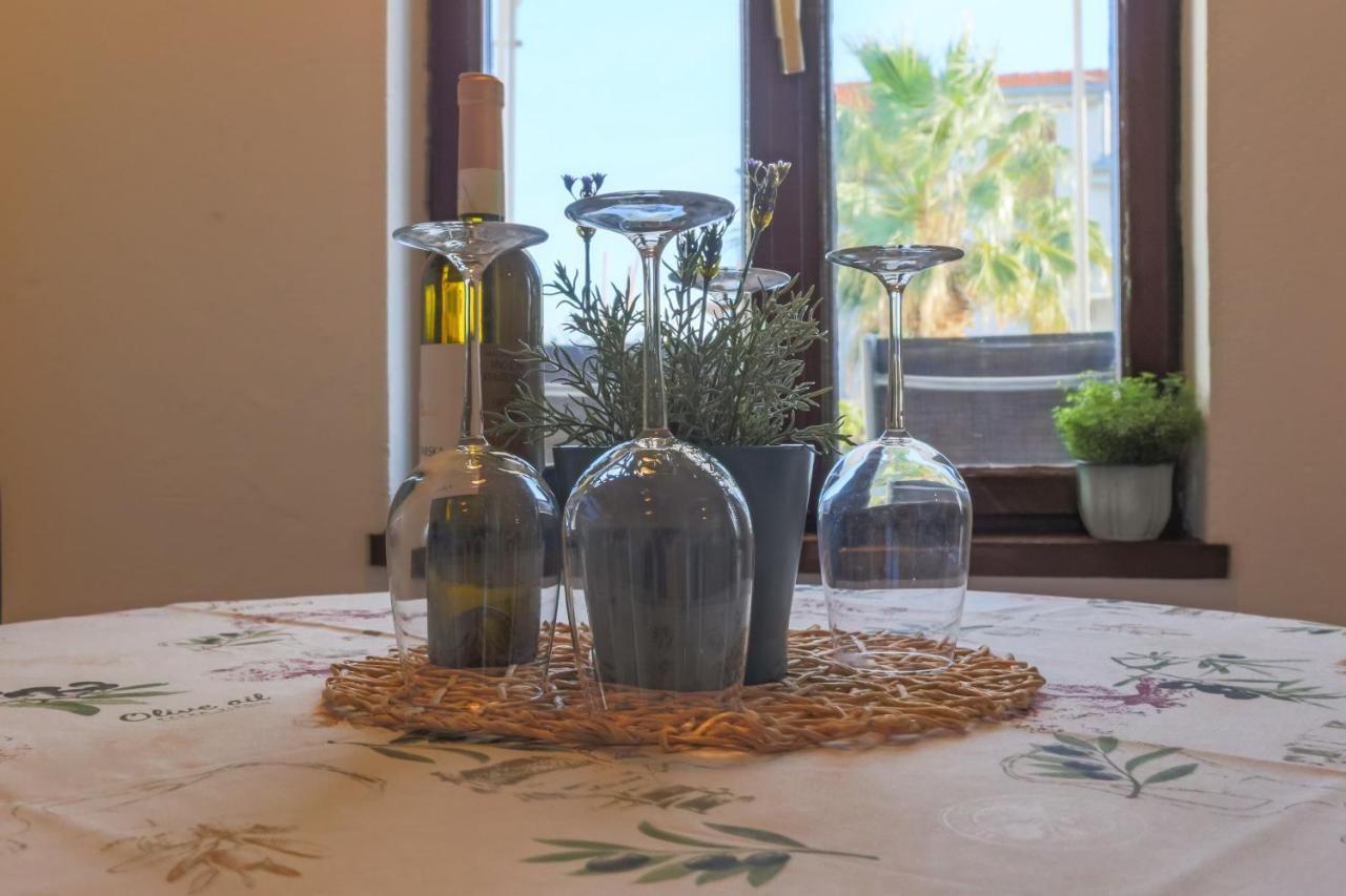 So Hvar So Good! Spacious With Terrace フヴァル エクステリア 写真