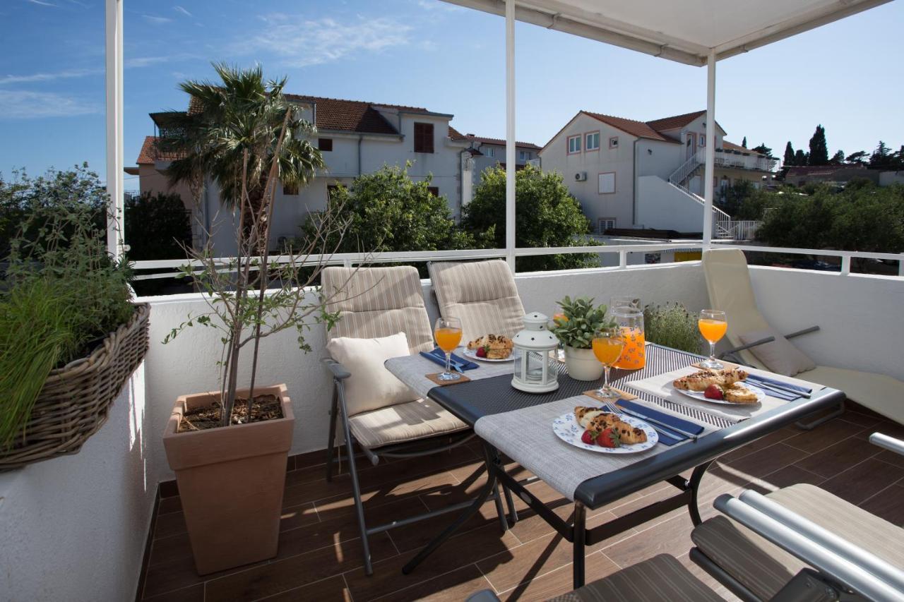 So Hvar So Good! Spacious With Terrace フヴァル エクステリア 写真